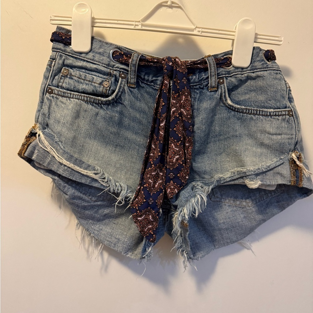 Free People We The Free Blue Denim Shorts with Ribbon Detail, Size 26 - Picture 3 of 6